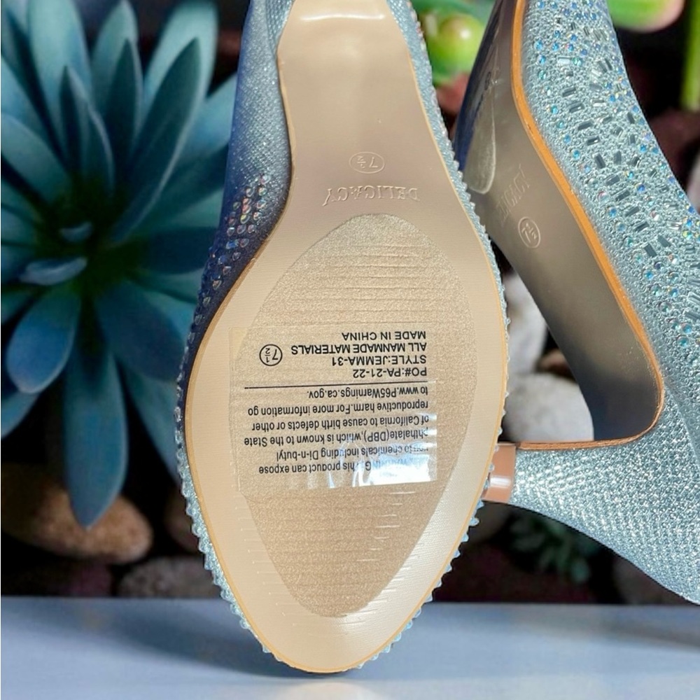 Delicacy Sparkling Silver Heels Size 7.5 - Picture 7 of 7